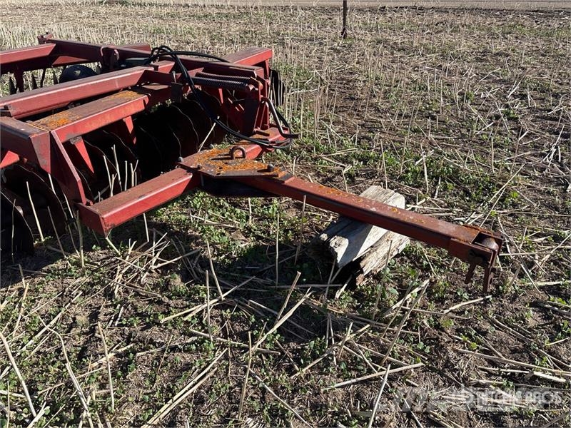 International 760 15 ft Offset Disc Disku lobītāji/ecēšas