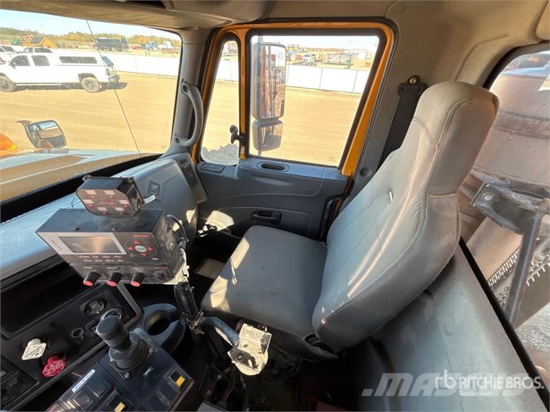 International 7600 6x4 Snow Plow Truck Visuotinės / bendrosios paskirties automobiliai