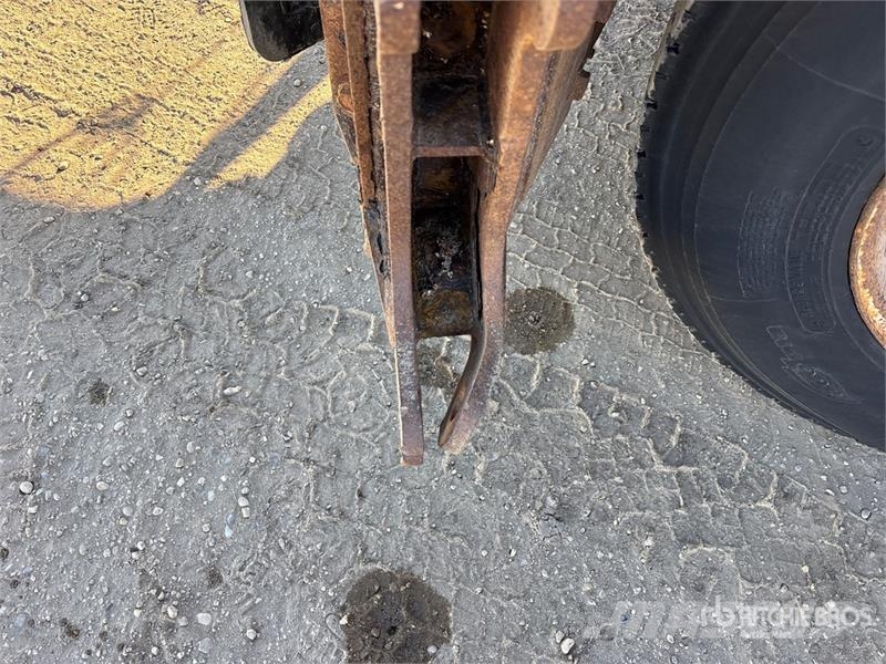 International 7600 6x4 Snow Plow Truck Municipal / general purpose vehicles