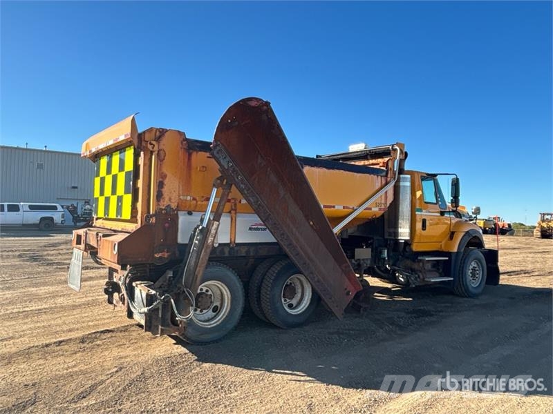 International 7600 6x4 Snow Plow Truck Visuotinės / bendrosios paskirties automobiliai