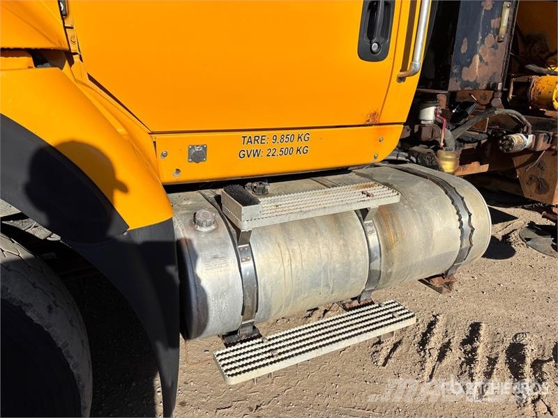 International 7600 6x4 Snow Plow Truck Municipal / general purpose vehicles