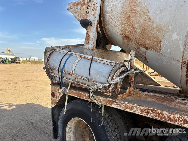 International 7600 SBA 6x4 Mixer Truck Φορτηγά-Μπετονιέρες