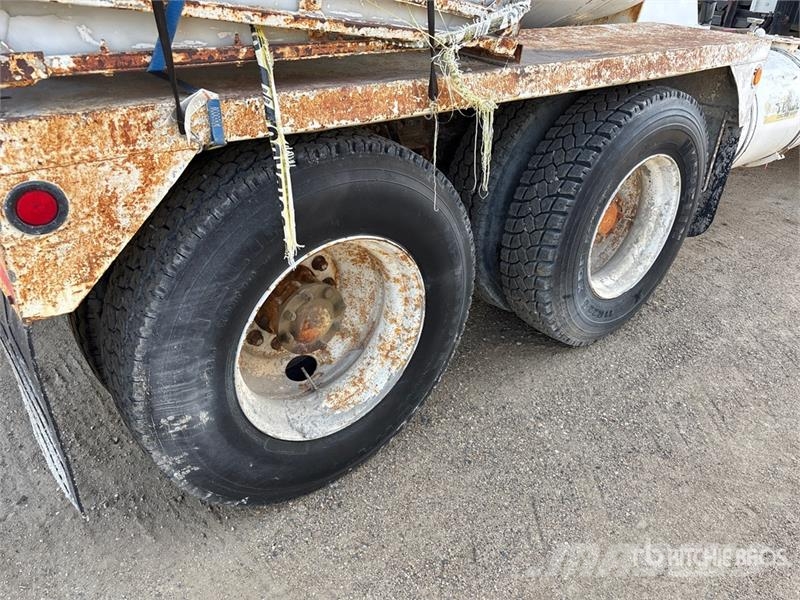 International 7600 SBA 6x4 Mixer Truck Φορτηγά-Μπετονιέρες