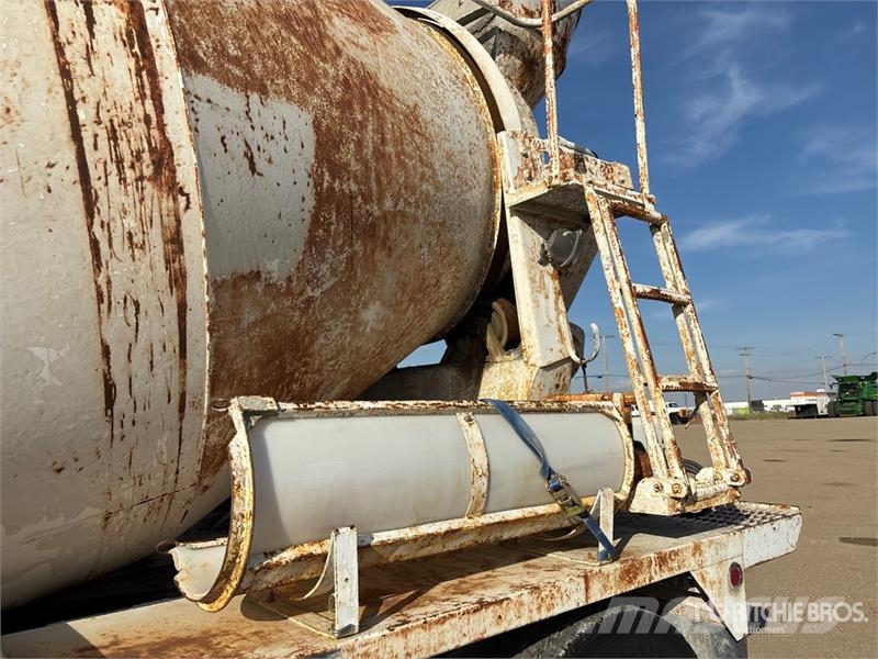 International 7600 SBA 6x4 Mixer Truck Φορτηγά-Μπετονιέρες