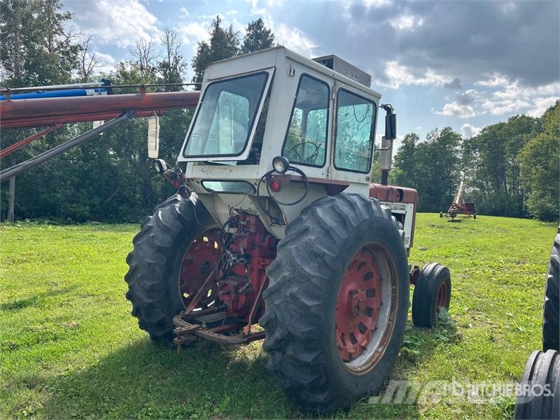 International 806 2WD Tractor (Inoperable) Traktörler