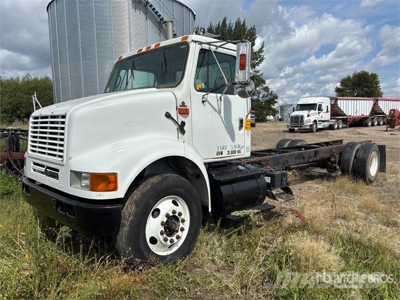International 8100 كابينة والداخلية