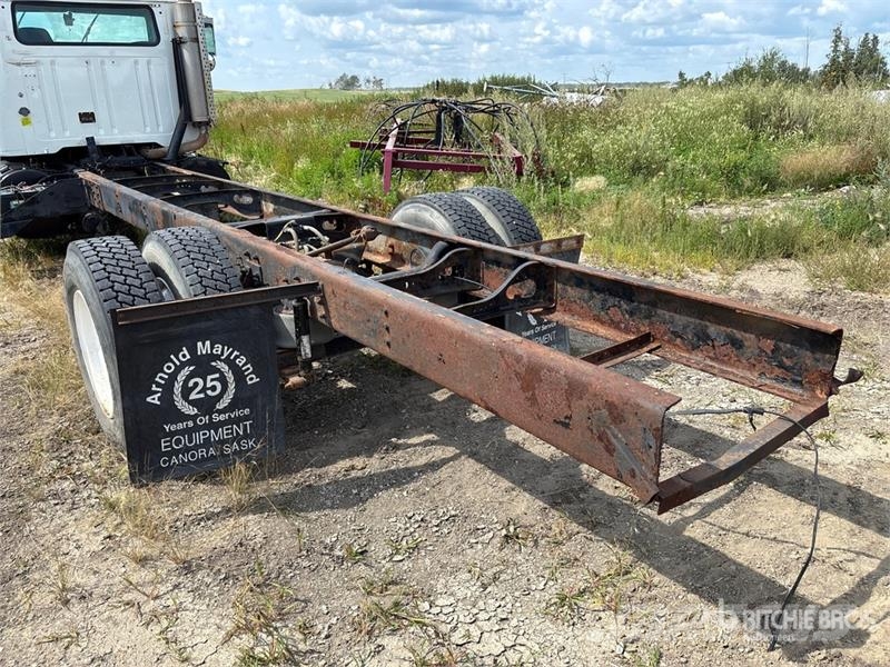 International 8100 كابينة والداخلية