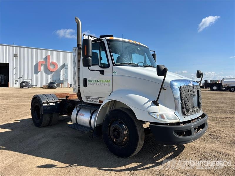 International 8600 Ohjaamot ja sisustat