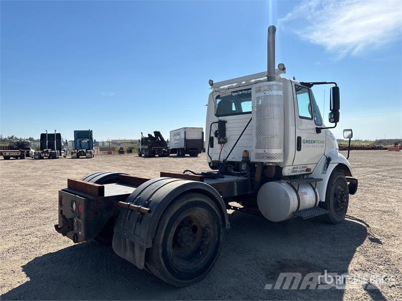 International 8600 Ohjaamot ja sisustat