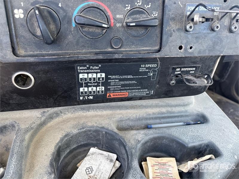 International 9100i Naudoti vilkikai