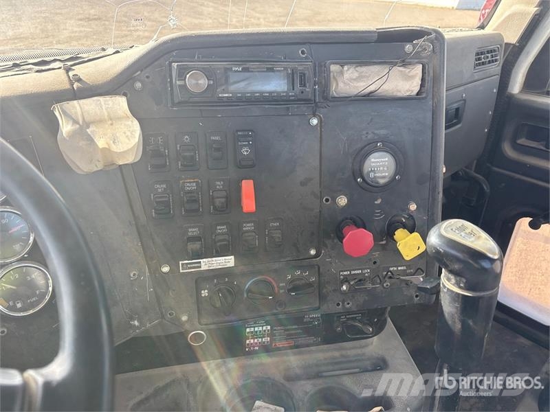 International 9100i Naudoti vilkikai