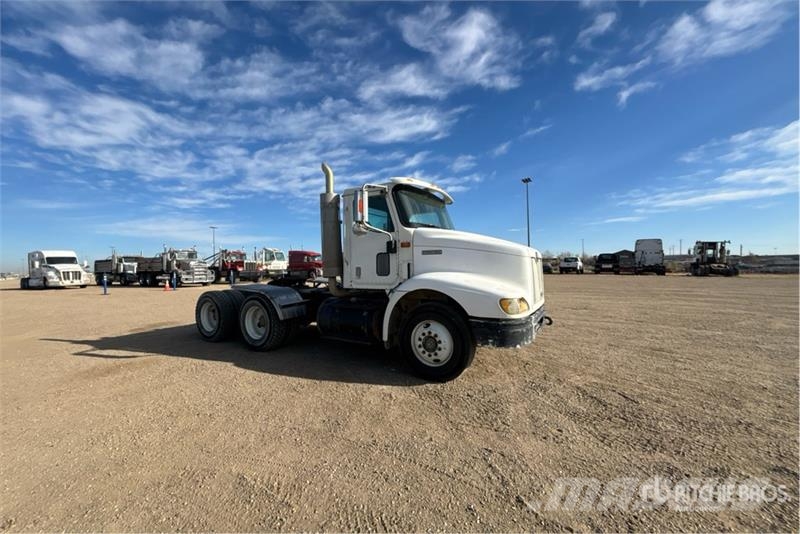International 9100i Naudoti vilkikai