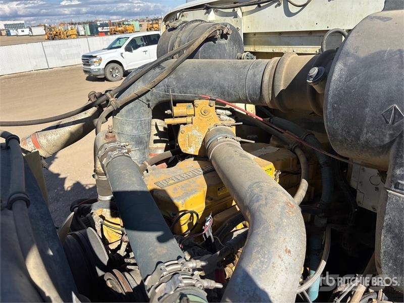 International 9200 Wassertanker
