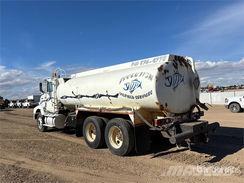 International 9200 Wassertanker