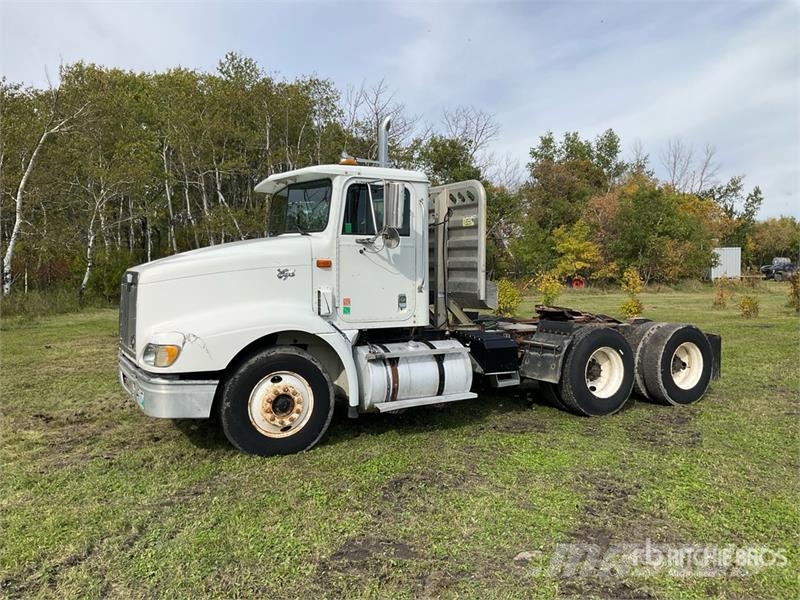 International 9200 Eagle T/A Day Cab Truck Tractor Autotractoare