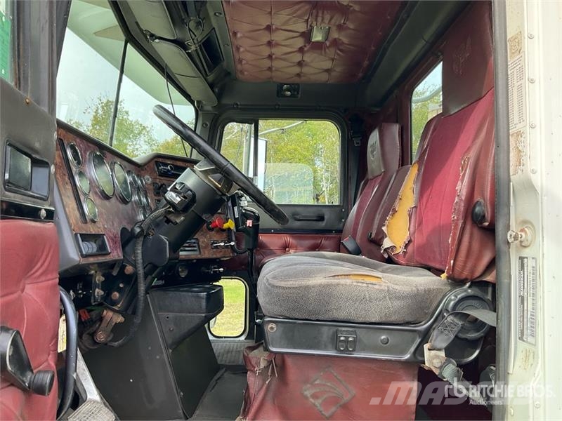 International 9200 Eagle T/A Day Cab Truck Tractor Autotractoare