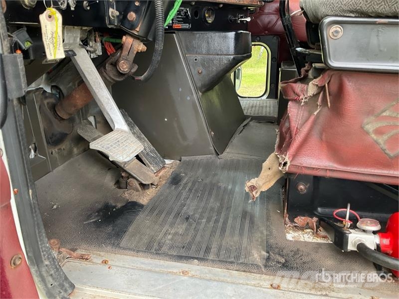 International 9200 Eagle T/A Day Cab Truck Tractor Autotractoare