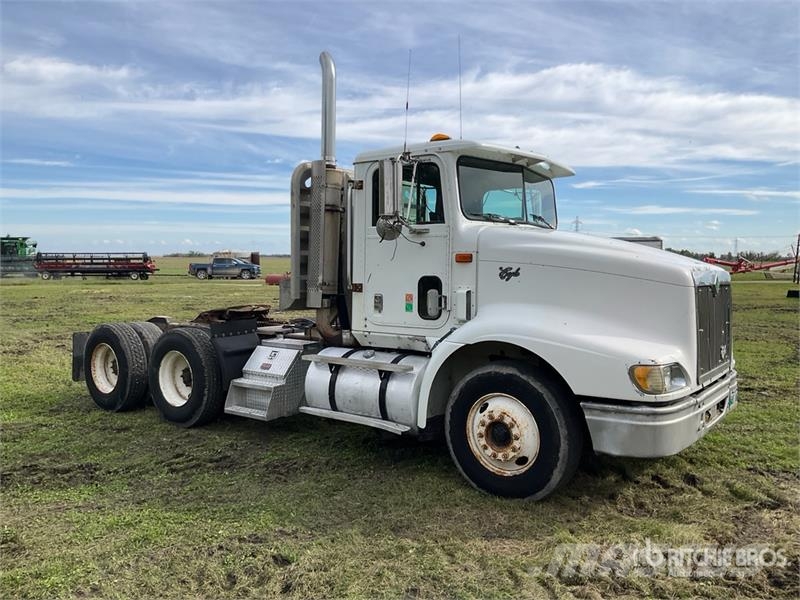 International 9200 Eagle T/A Day Cab Truck Tractor Autotractoare