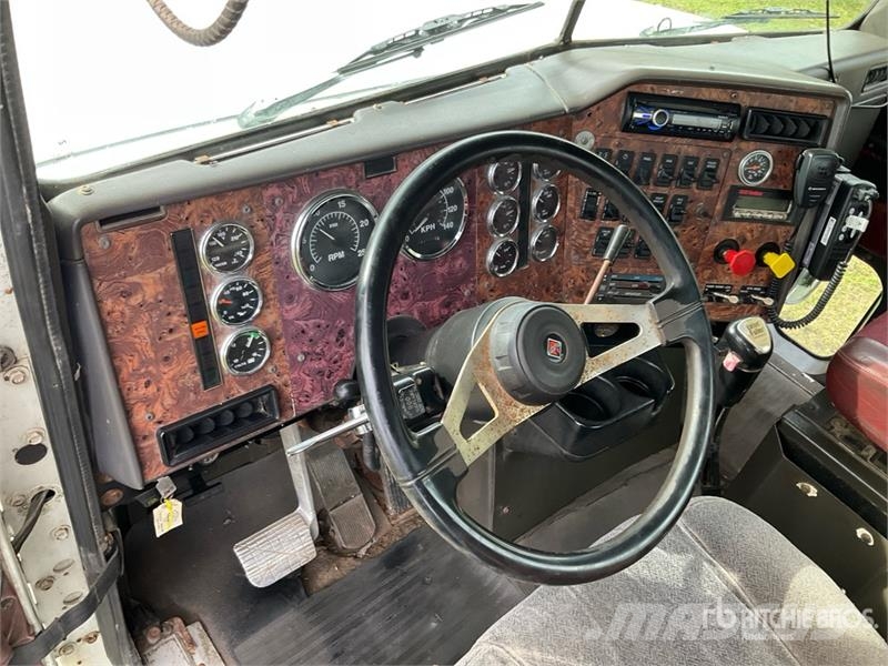 International 9200 Eagle T/A Day Cab Truck Tractor Autotractoare