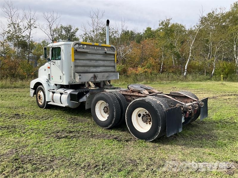 International 9200 Eagle T/A Day Cab Truck Tractor Autotractoare