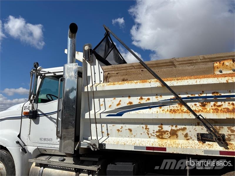 International 9200i Φορτηγά Ανατροπή