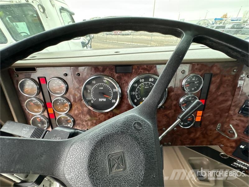 International 9200i Sattelzugmaschinen