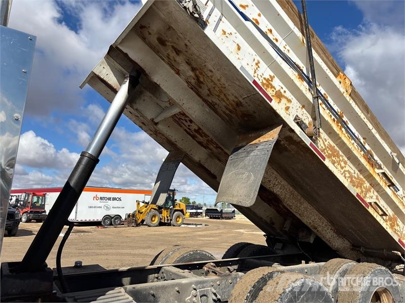 International 9200i Φορτηγά Ανατροπή