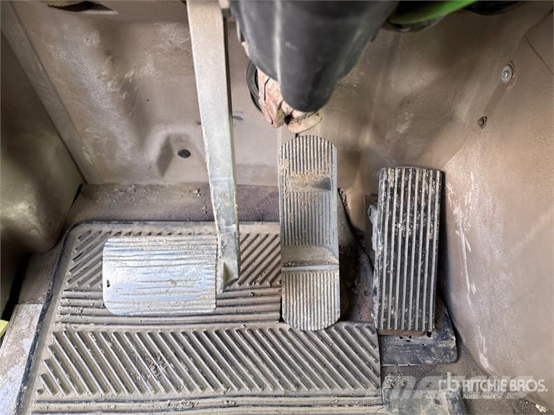 International 9200i Φορτηγά Ανατροπή
