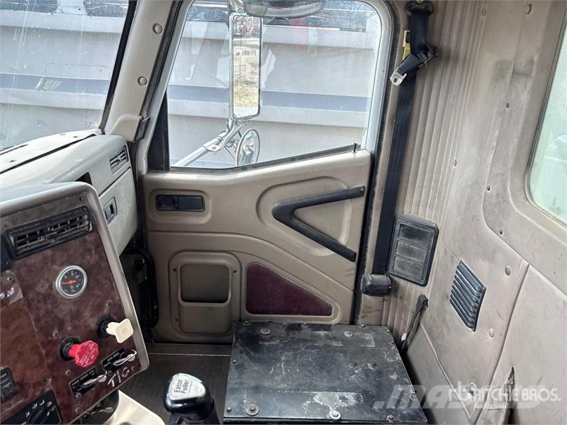 International 9200i Φορτηγά Ανατροπή