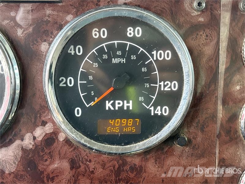 International 9200i Φορτηγά Ανατροπή