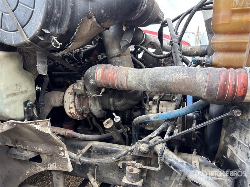 International 9200i Φορτηγά Ανατροπή