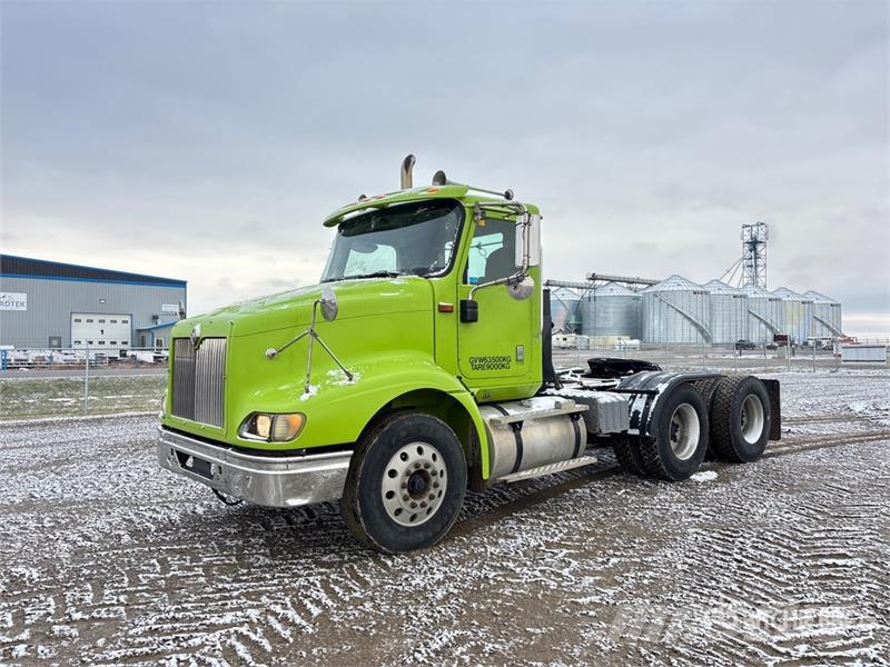 International 9200i 6x4 Cab and Chassis كابينة والداخلية