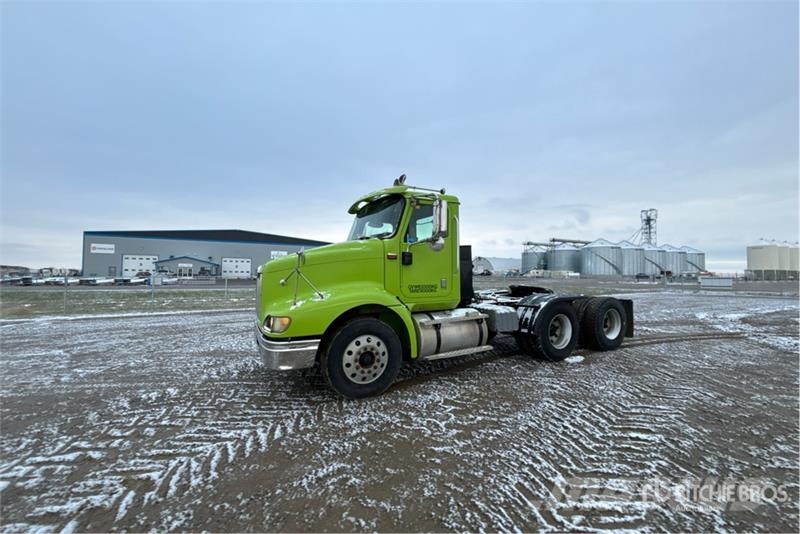 International 9200i 6x4 Cab and Chassis كابينة والداخلية