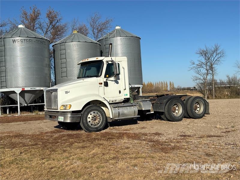 International 9200I Eagle T/A Day Cab Truck Tractor Sattelzugmaschinen