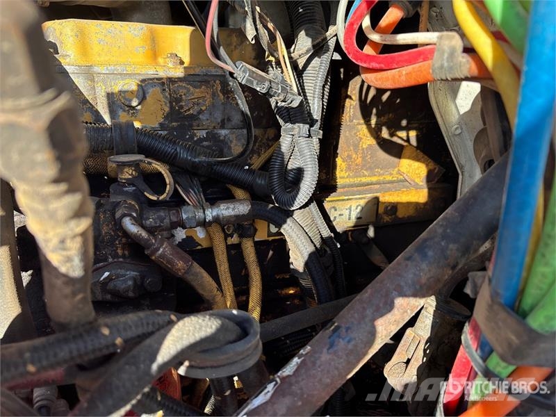 International 9200I Eagle T/A Day Cab Truck Tractor Sattelzugmaschinen