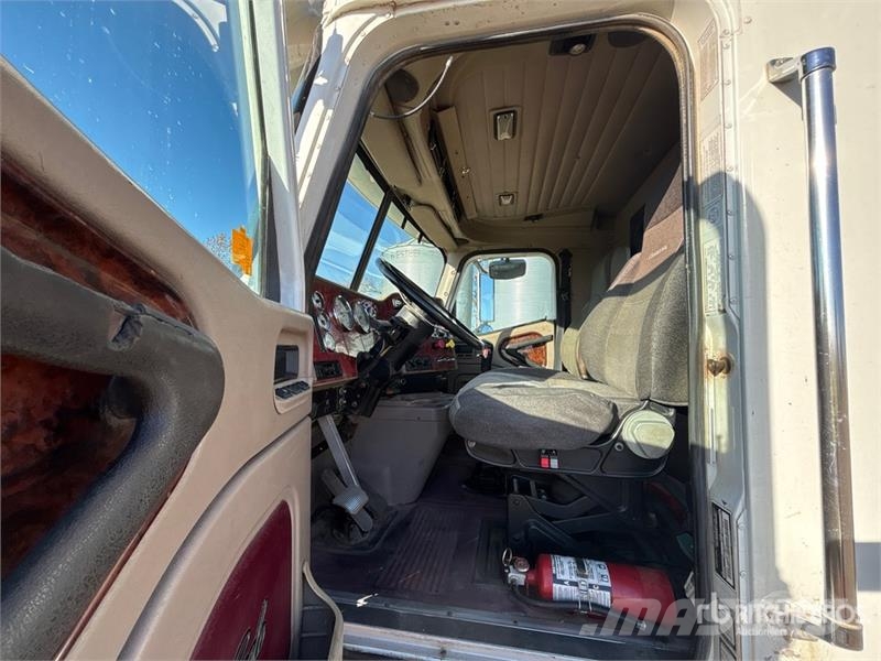 International 9200I Eagle T/A Day Cab Truck Tractor Sattelzugmaschinen
