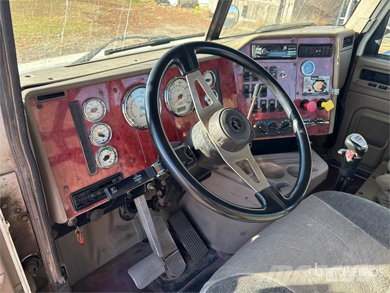 International 9200I Eagle T/A Day Cab Truck Tractor Sattelzugmaschinen
