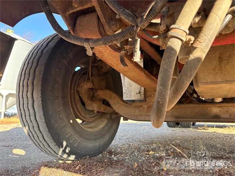 International 9200I Eagle T/A Day Cab Truck Tractor Sattelzugmaschinen