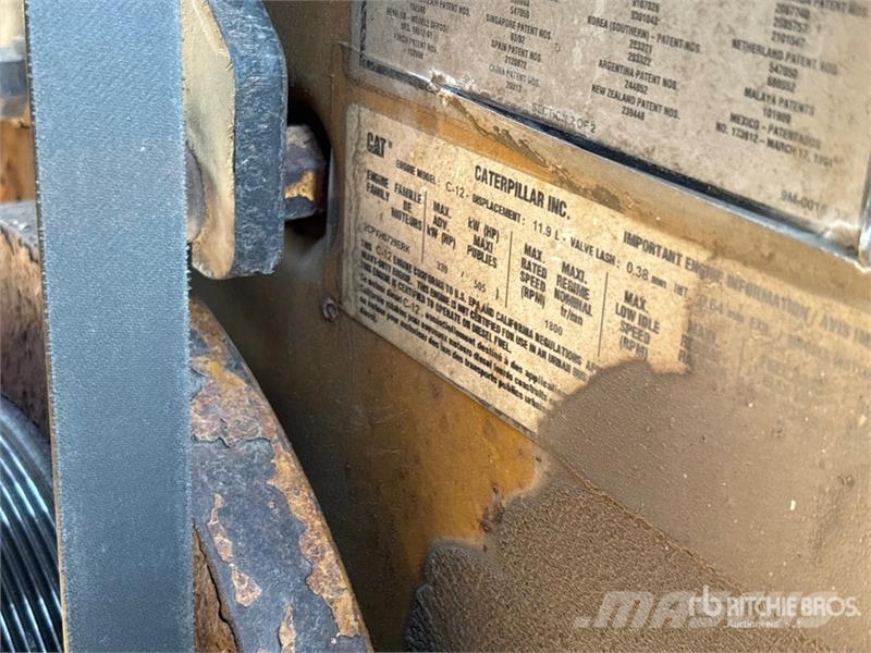 International 9200I Eagle T/A Day Cab Truck Tractor Sattelzugmaschinen