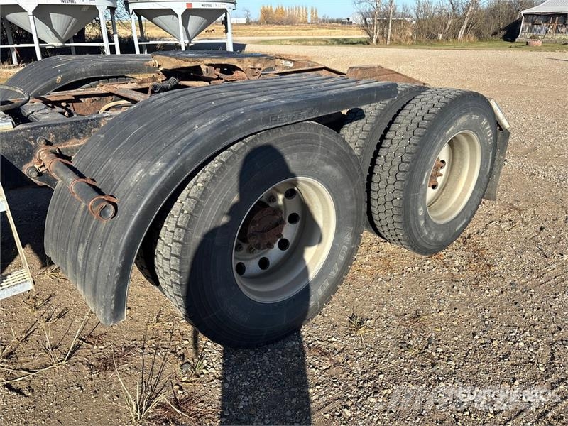 International 9200I Eagle T/A Day Cab Truck Tractor Sattelzugmaschinen
