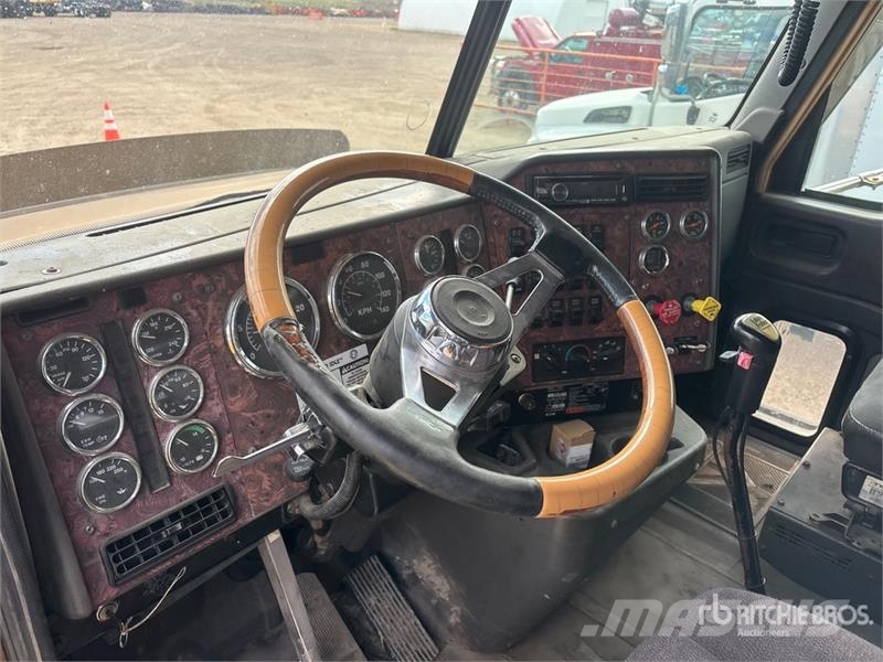International 9200ISBA Τράκτορες
