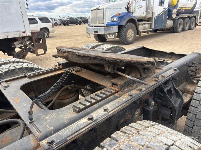 International 9200ISBA Τράκτορες