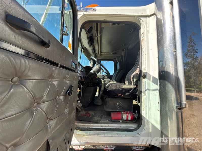 International 9300 Eagle T/A Sleeper Truck Tractor Trækkere