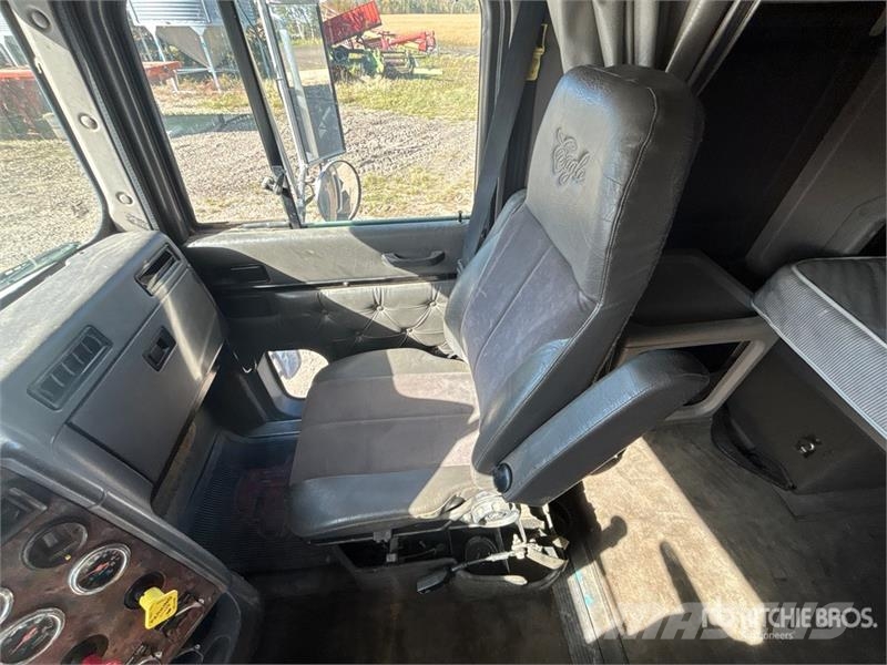 International 9300 Eagle T/A Sleeper Truck Tractor Trækkere
