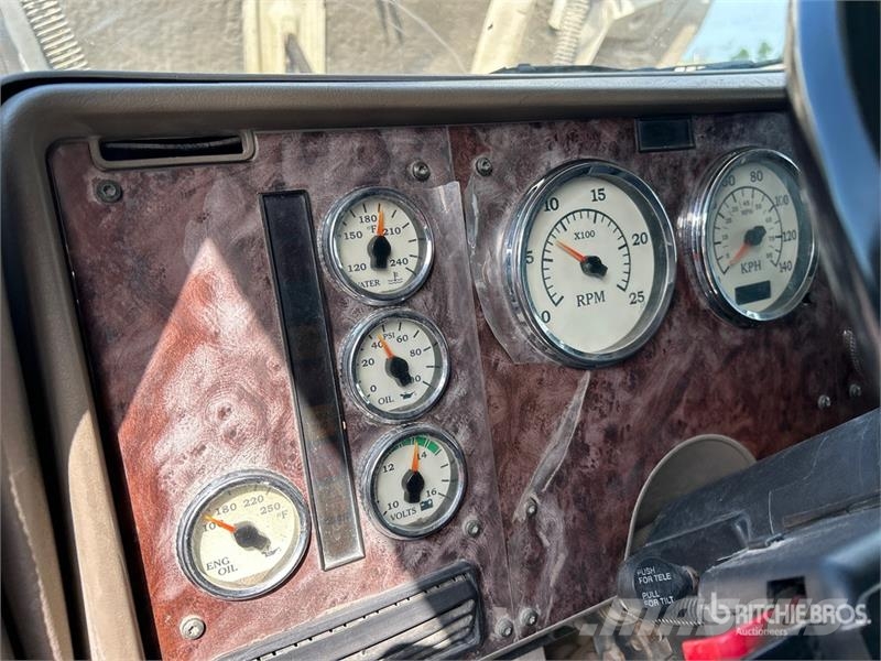 International 9400i 6x4 T/A Dump Truck Грузовики-Самосвалы