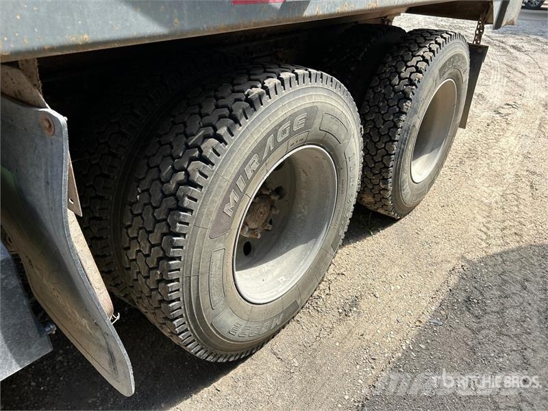 International 9400i 6x4 T/A Dump Truck Грузовики-Самосвалы