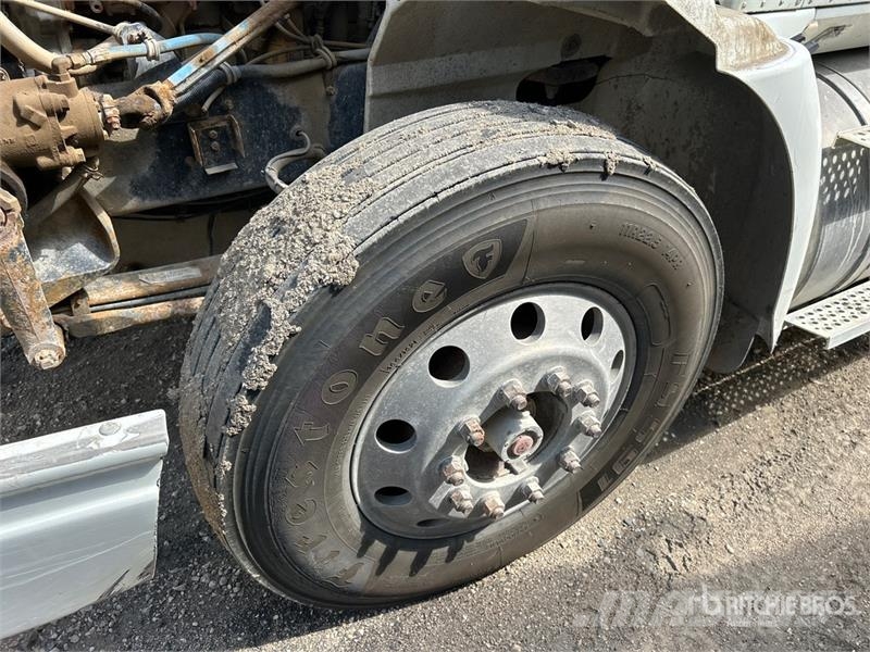 International 9400i 6x4 T/A Dump Truck Грузовики-Самосвалы