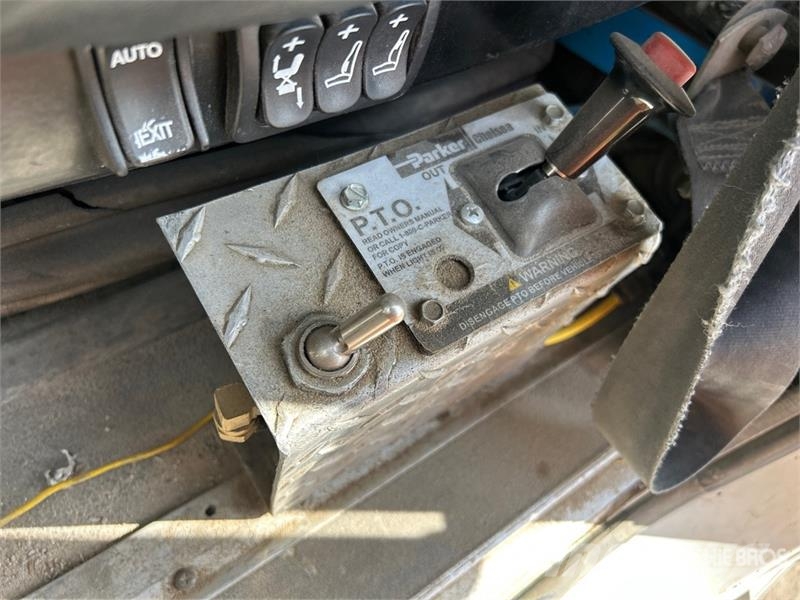 International 9900 Autotractoare