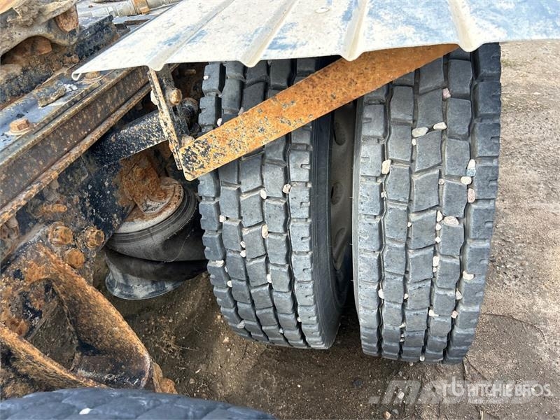 International 9900 Autotractoare