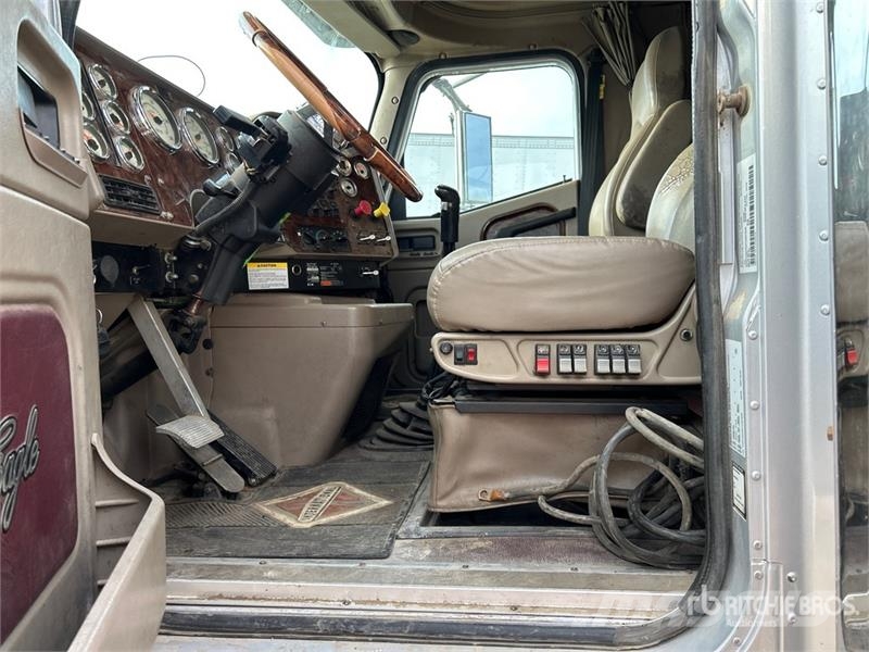 International 9900i 6x4 T/A Sleeper Truck Tractor Trekkers